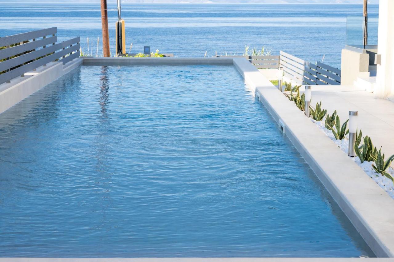 Theros Suites Dhiminio Екстер'єр фото