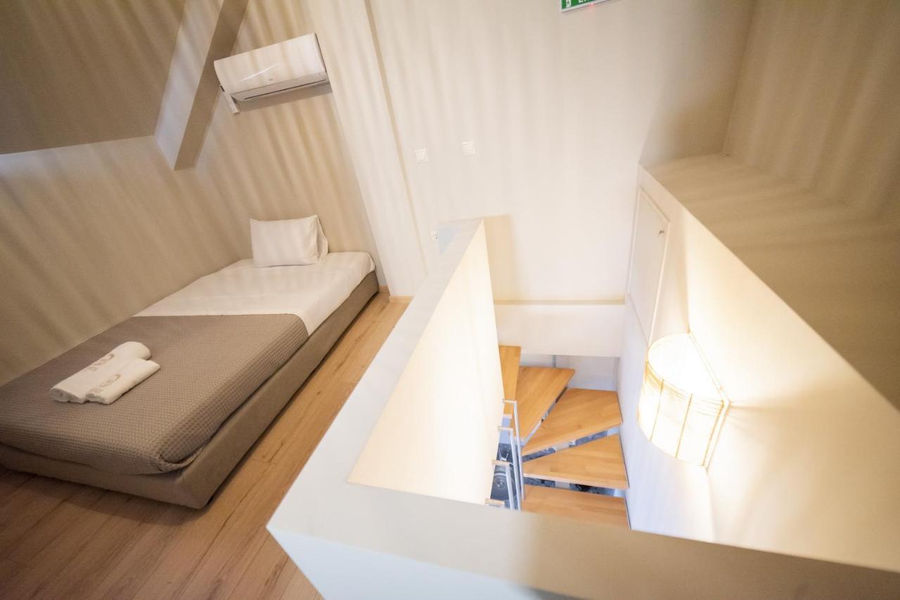 Theros Suites Dhiminio Екстер'єр фото