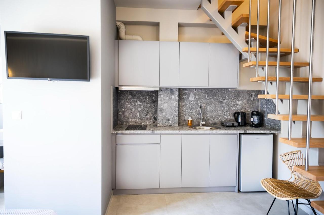 Theros Suites Dhiminio Екстер'єр фото